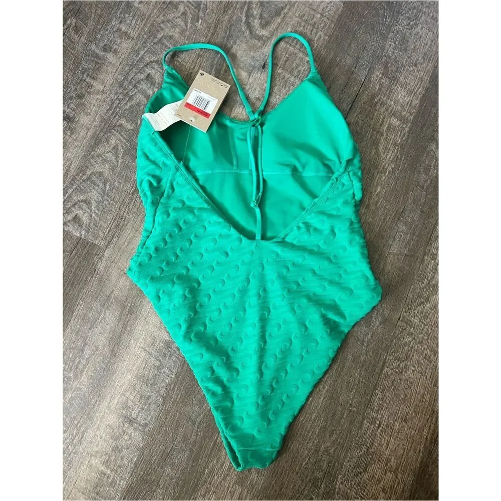 Nike Swoosh Link Y-back One-Piece Swimsuit-Size Large‎